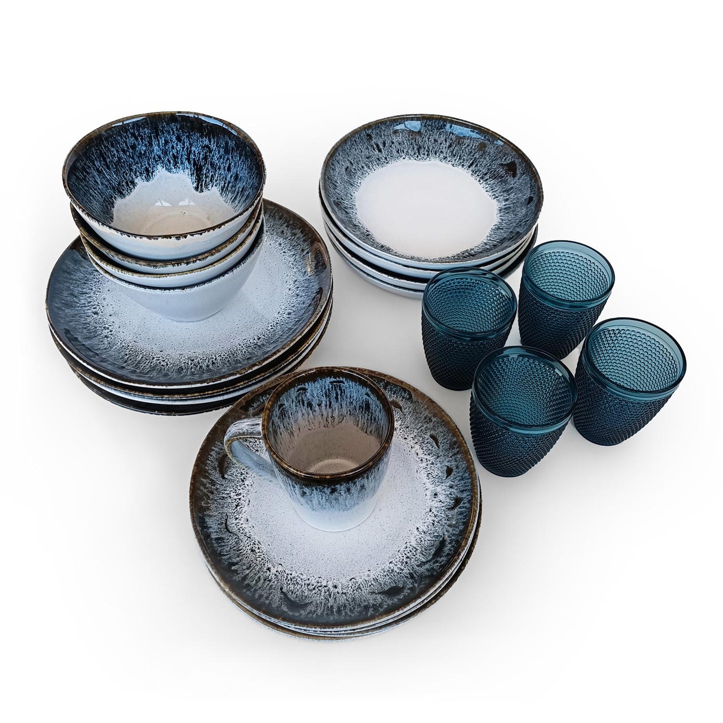 White & Blue Classic Dinnerware Set w/ Blue Cups