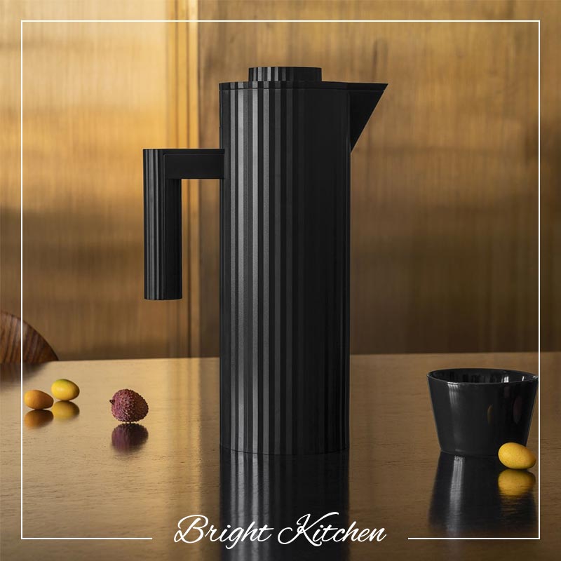 Thermo Insulated Jug Plissé Black